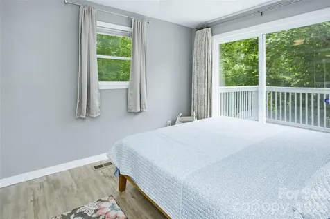 83 E View Street Marion NC 28752