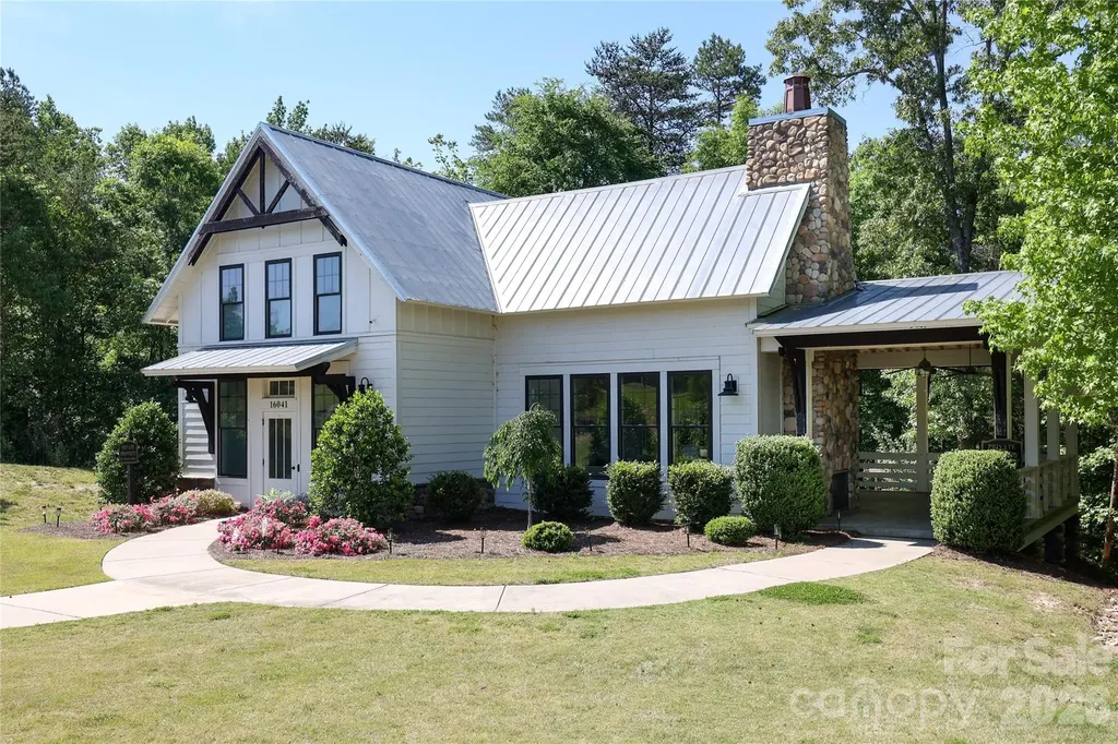 14027 Heron Crest Trace Charlotte NC 28278