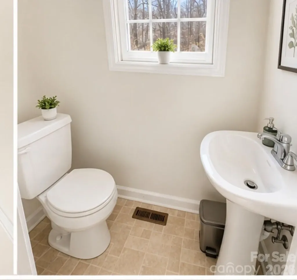 67 Beechwood Drive Hendersonville NC 28742