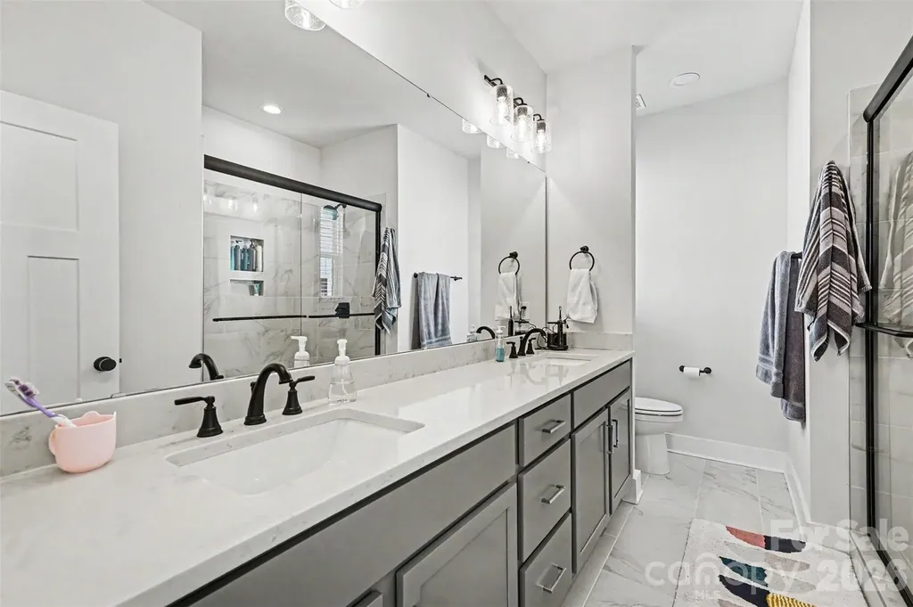 2305 Rozzelles Ferry Road Charlotte NC 28208