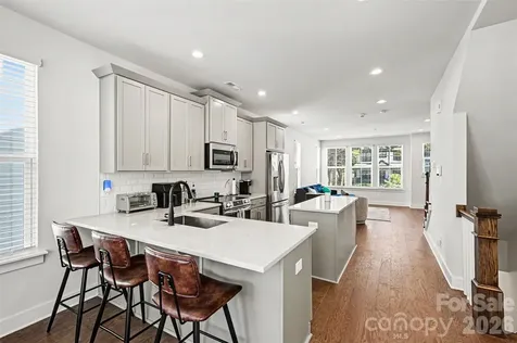 2305 Rozzelles Ferry Road Charlotte NC 28208