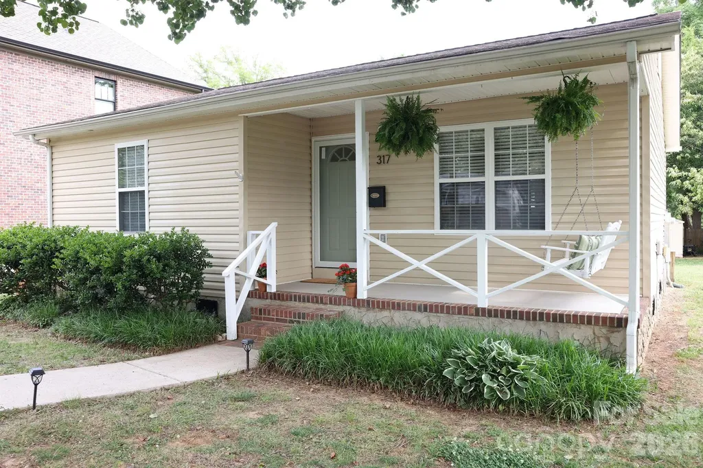 317 Devine Avenue Belmont NC 28012