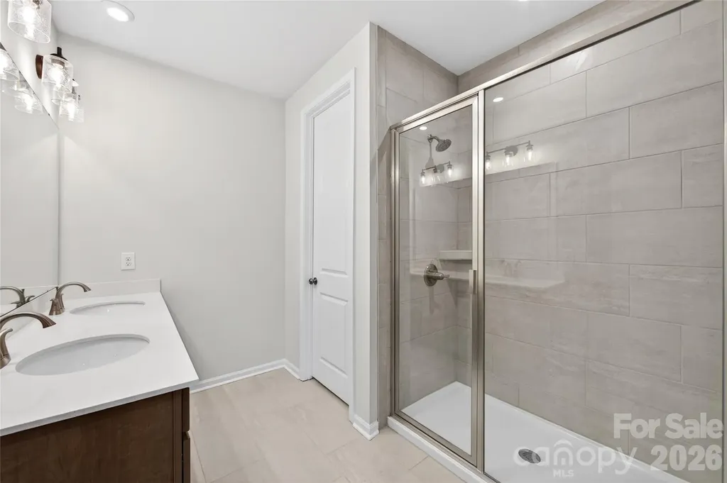 6025 Longar Lane Charlotte NC 28269