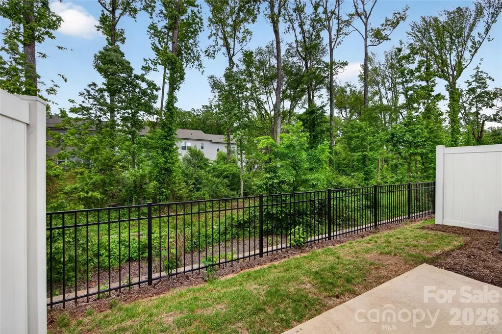 6025 Longar Lane Charlotte NC 28269