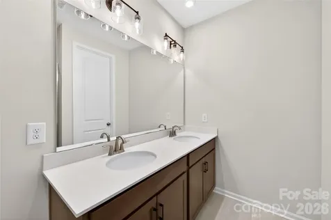 6025 Longar Lane Charlotte NC 28269
