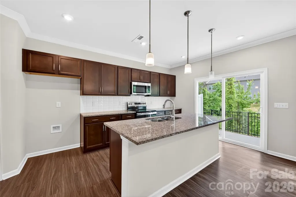 6021 Longar Lane Charlotte NC 28269