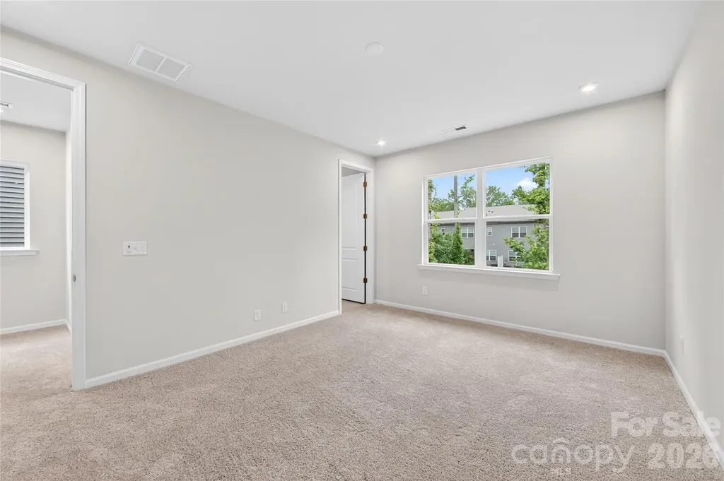6021 Longar Lane Charlotte NC 28269