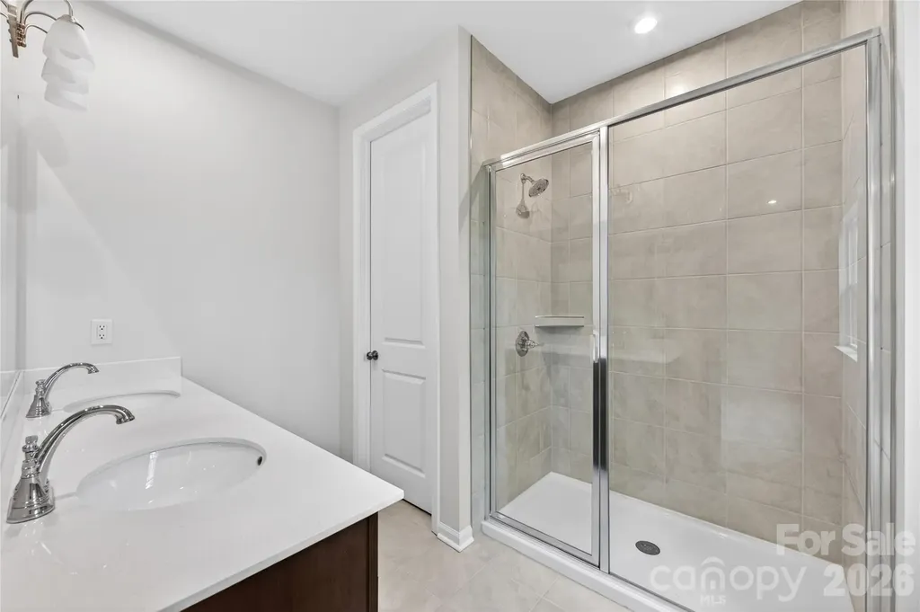 6021 Longar Lane Charlotte NC 28269