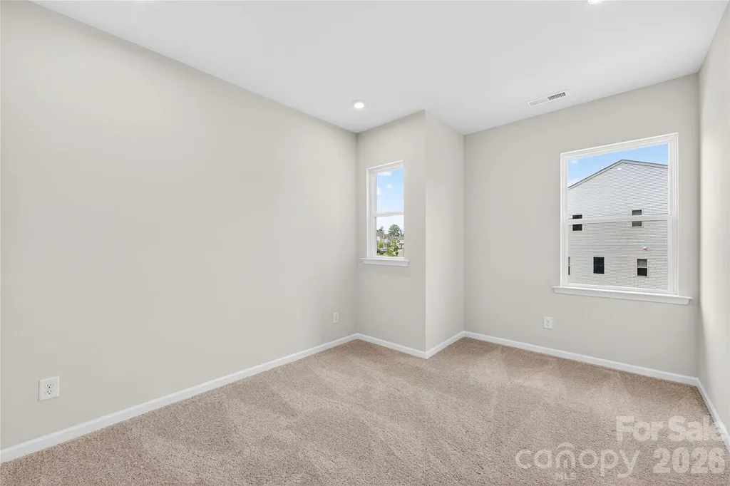 6021 Longar Lane Charlotte NC 28269