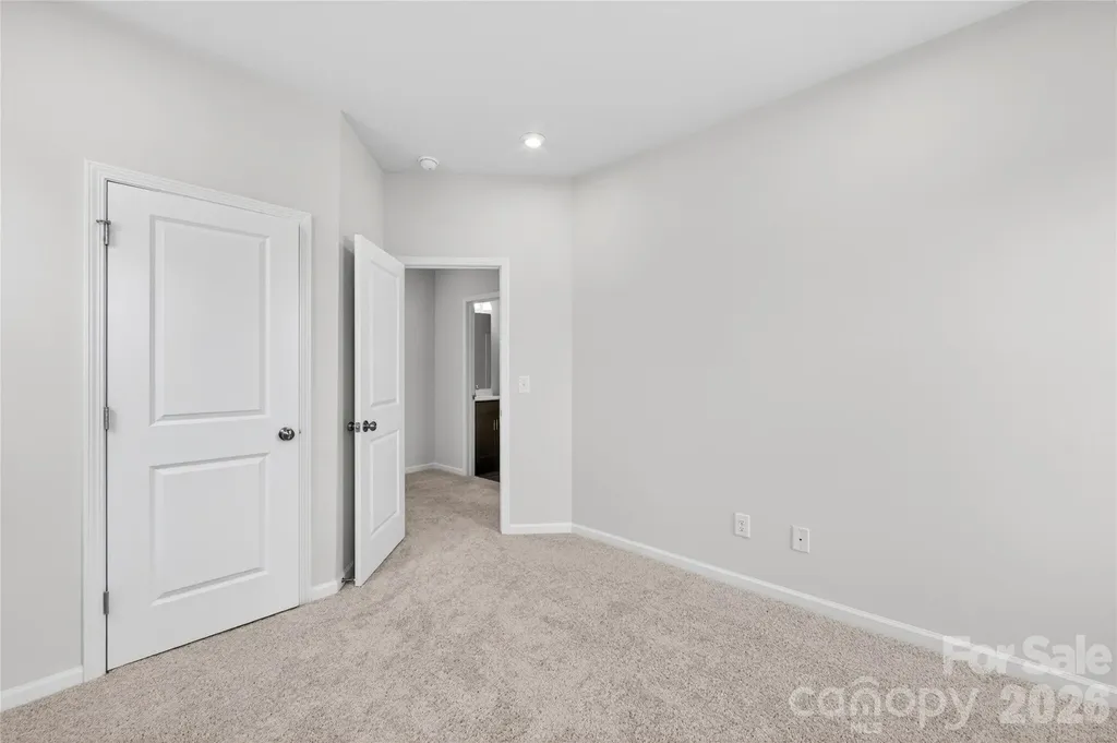 6021 Longar Lane Charlotte NC 28269