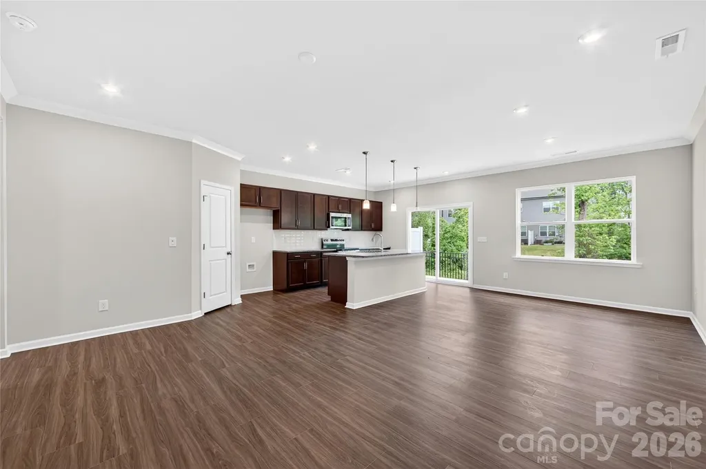 6021 Longar Lane Charlotte NC 28269