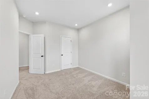 6021 Longar Lane Charlotte NC 28269