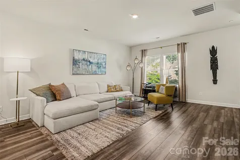 2614 Greenmarket Drive Charlotte NC 28217