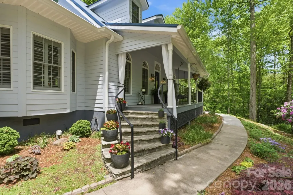 438 Serenity Mountain Road Waynesville NC 28786