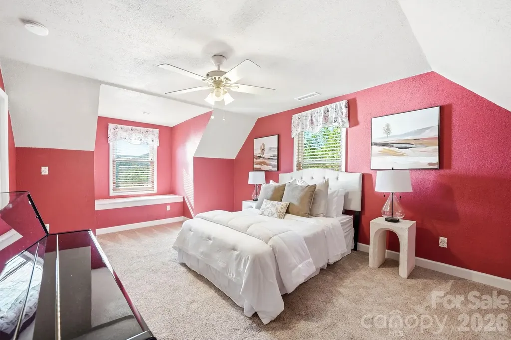 394 Hummingbird Lane Elk Park NC 28622