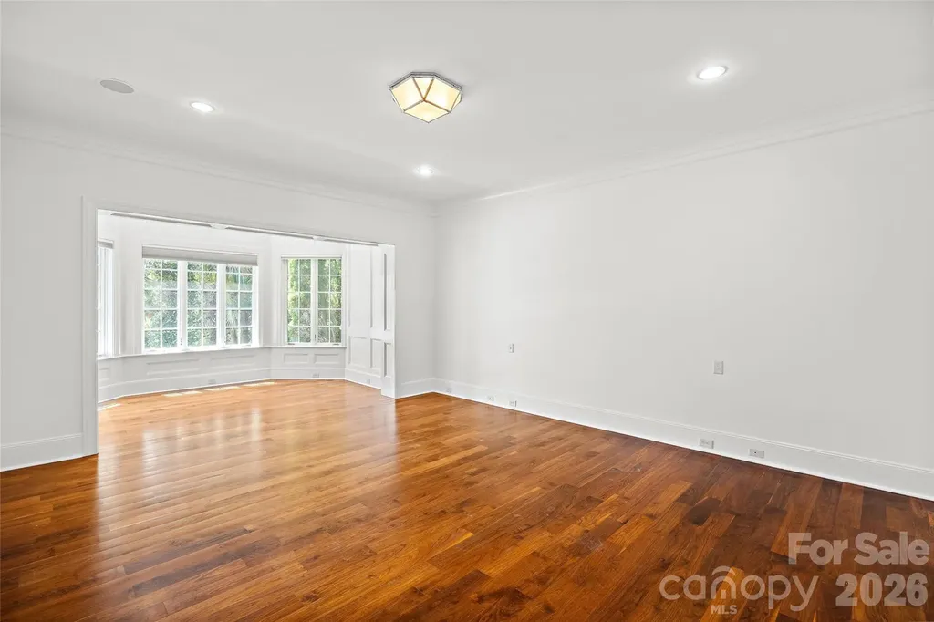 4536 Parview Drive N Charlotte NC 28226