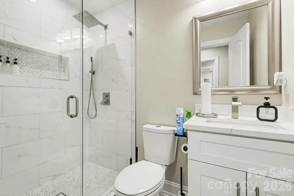 3816 Freedom Drive Charlotte NC 28208