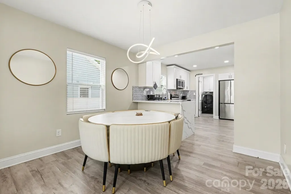 3816 Freedom Drive Charlotte NC 28208