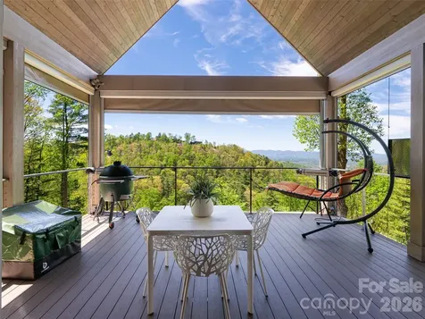 32 Timberwolf Court Asheville NC 28804