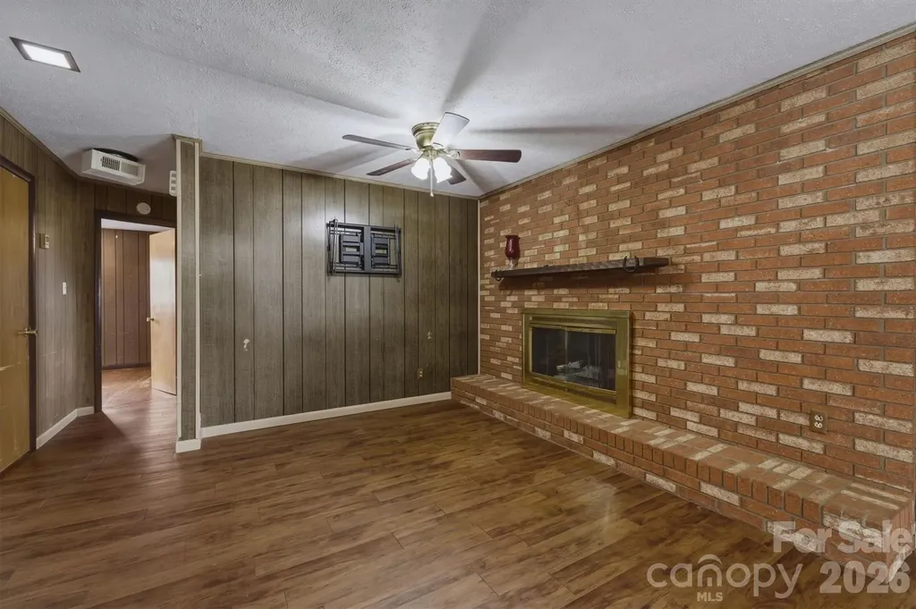 930 Enola Road Morganton NC 28655