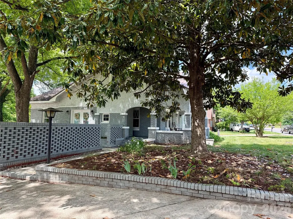 2709 N Main Avenue Newton NC 28658