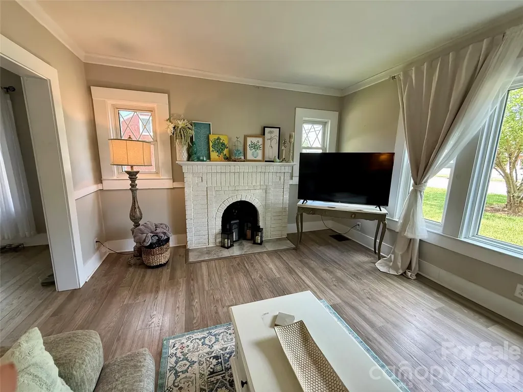 2709 N Main Avenue Newton NC 28658