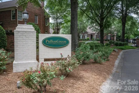 7014 Walton Heath Lane Charlotte NC 28277