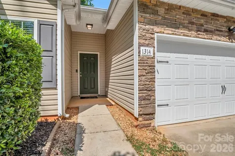 1314 Doby Springs Drive Charlotte NC 28262