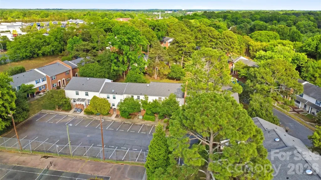 8846 Hunter Ridge Drive Charlotte NC 28226
