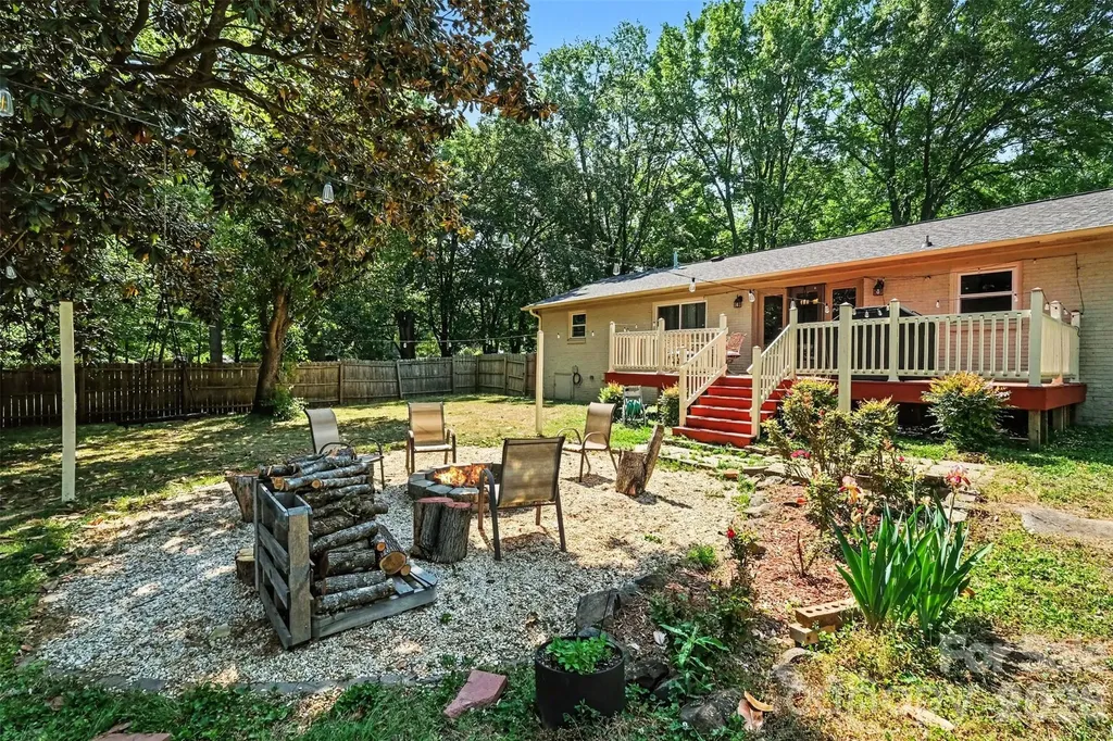 3950 Rocky River Place Harrisburg NC 28075