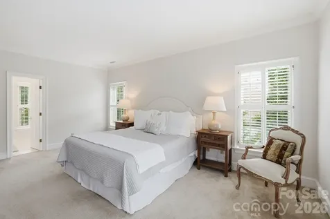 7101 Seton House Lane Charlotte NC 28277
