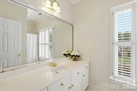 7101 Seton House Lane Charlotte NC 28277