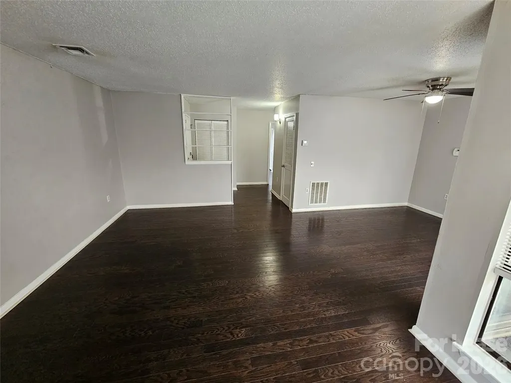 4811 Spring Lake Drive Charlotte NC 28212