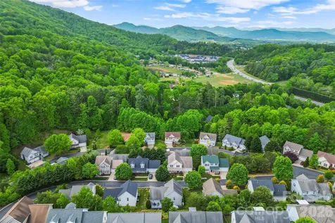 122 Fallen Spruce Drive Asheville NC 28806
