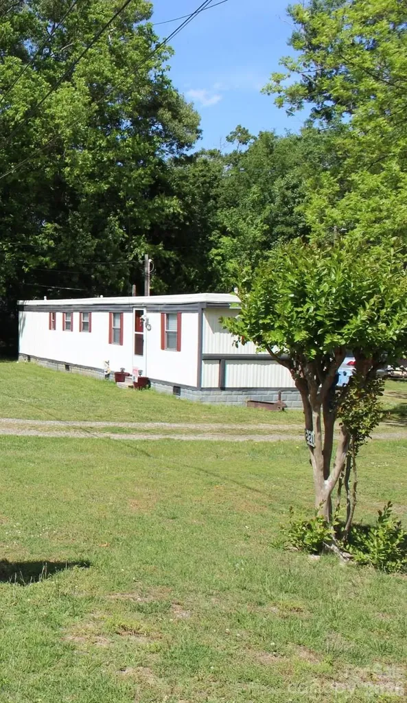 221 37th Street SW Hickory NC 28602