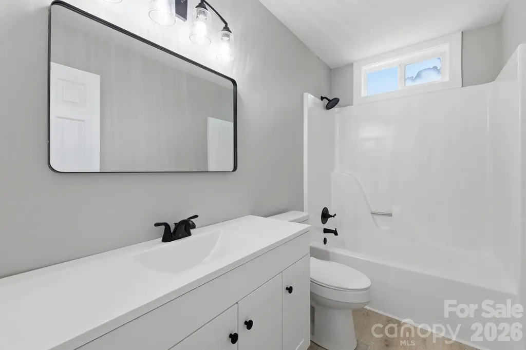 24 Sagefield Drive Candler NC 28715
