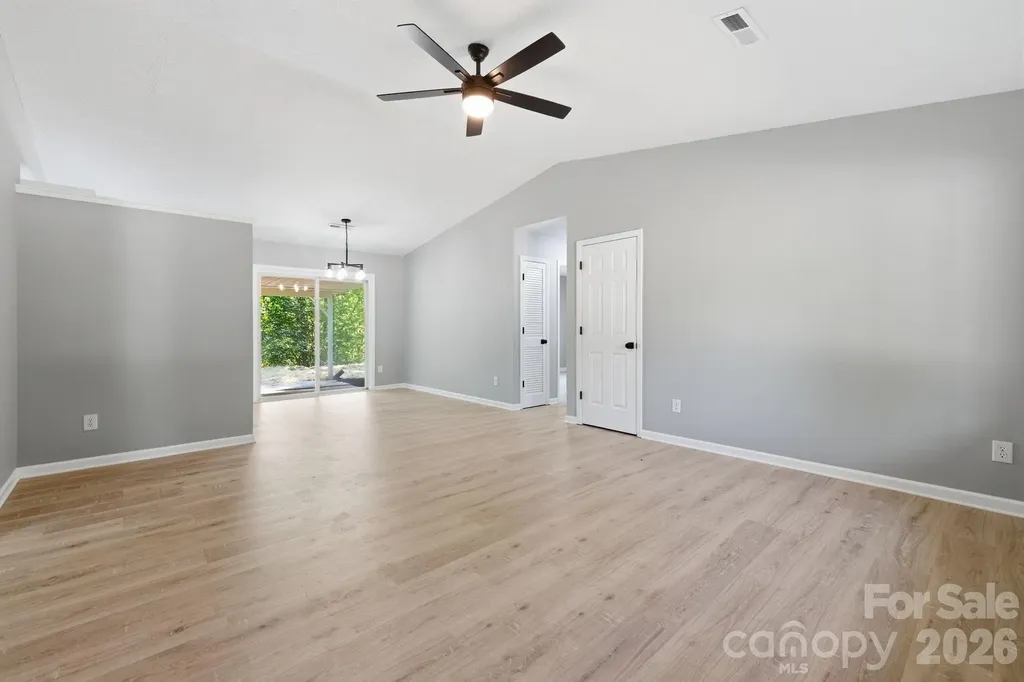24 Sagefield Drive Candler NC 28715