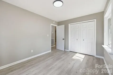 24 Sagefield Drive Candler NC 28715