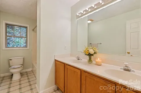 42 Greenview Drive Maggie Valley NC 28751