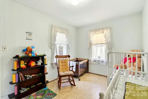 35 Second Street Marion NC 28752