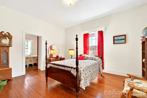 35 Second Street Marion NC 28752