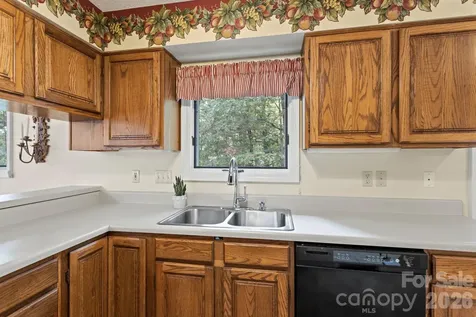 320 Dawnbrook Drive Flat Rock NC 28731