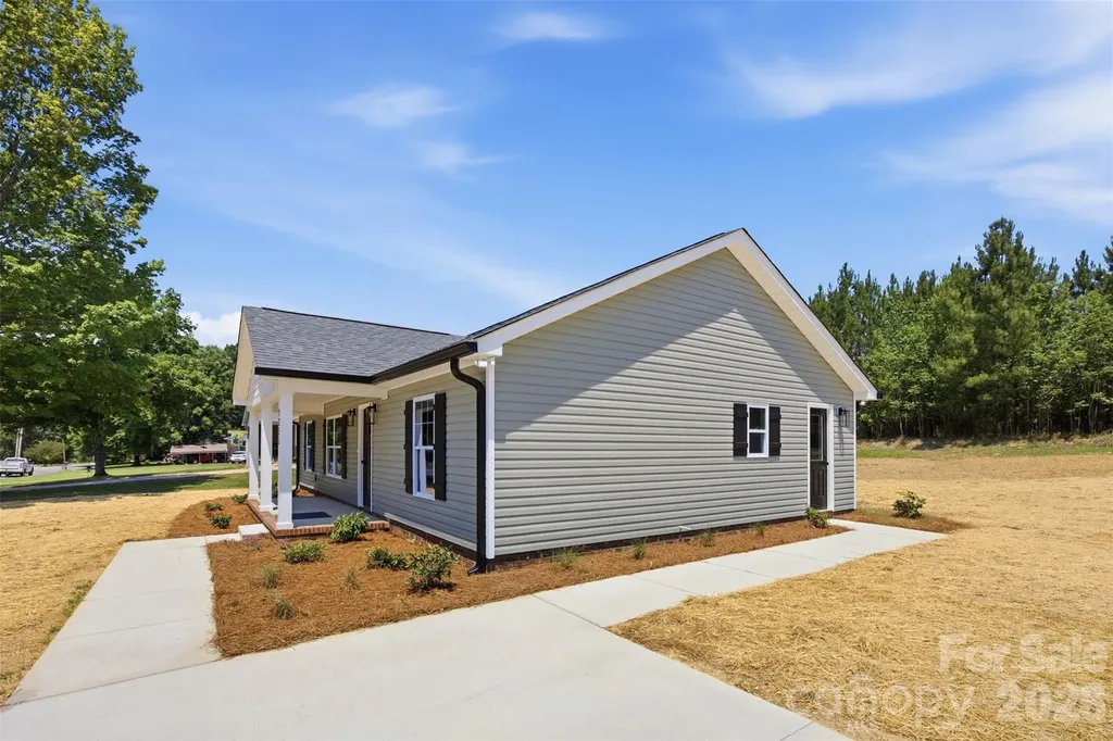 1255 Magnolia Street Albemarle NC 28001