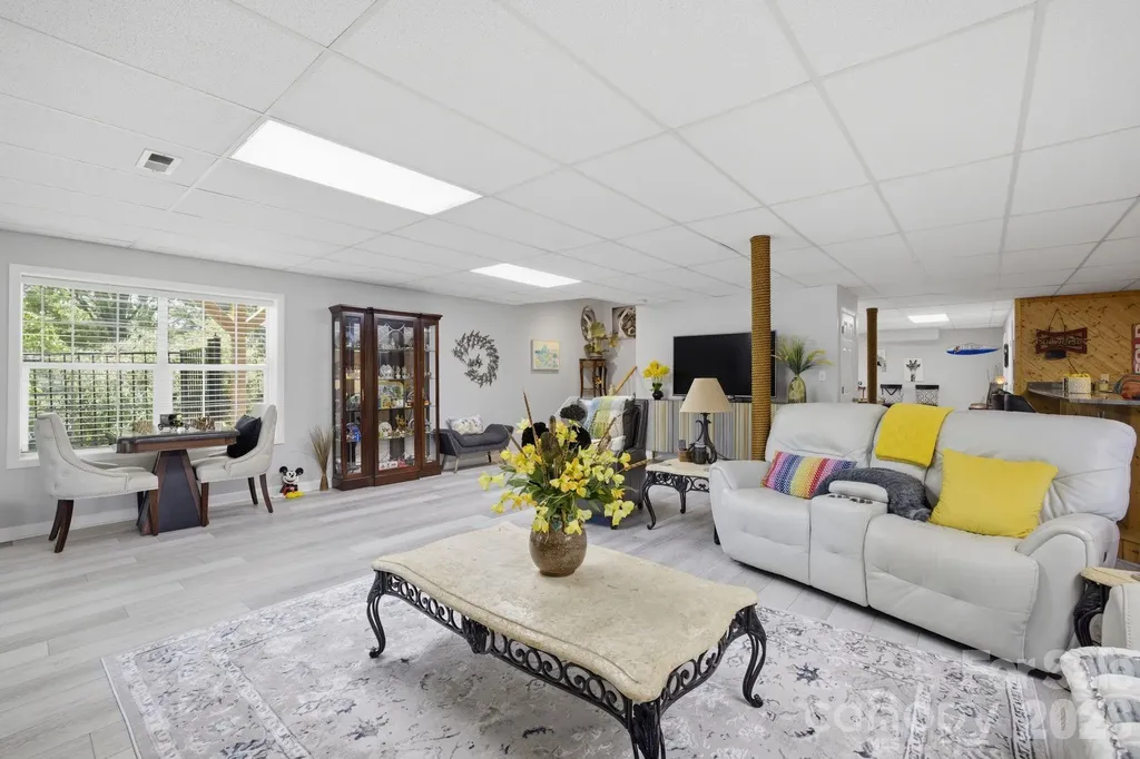 819 Hickory Point Drive Lexington NC 27292