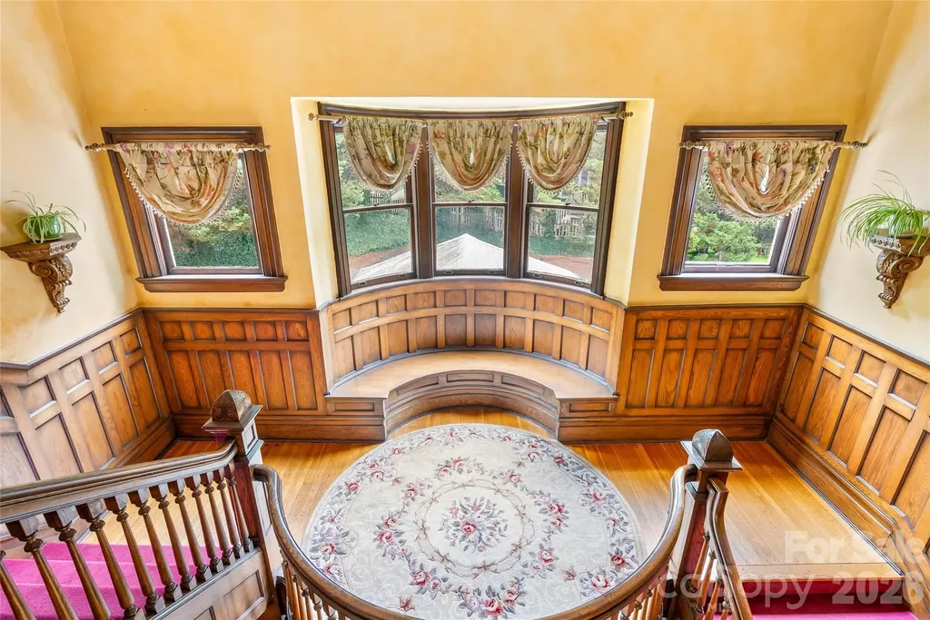 86 Edgemont Road Asheville NC 28801