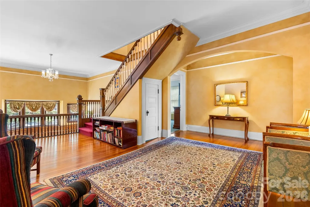 86 Edgemont Road Asheville NC 28801
