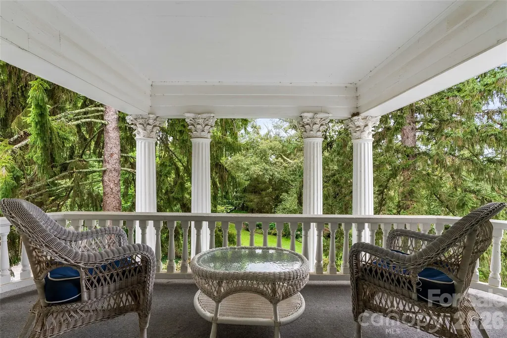 86 Edgemont Road Asheville NC 28801