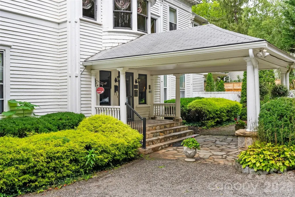 86 Edgemont Road Asheville NC 28801