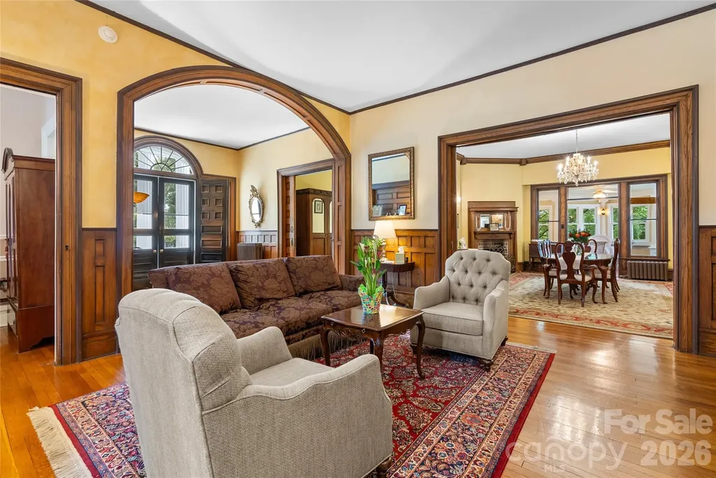 86 Edgemont Road Asheville NC 28801