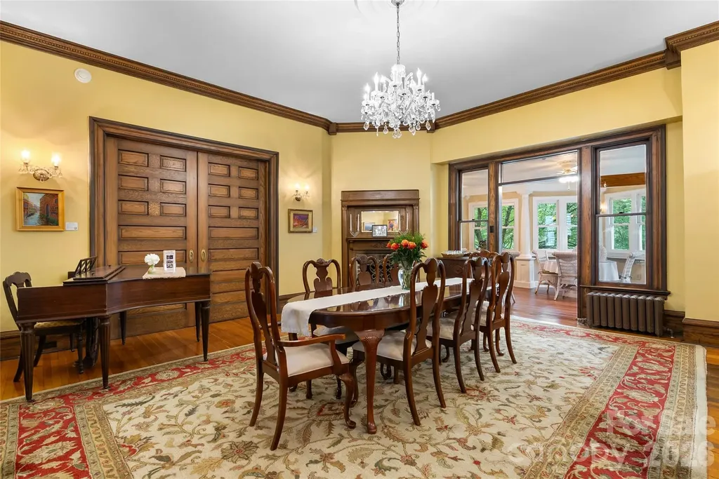 86 Edgemont Road Asheville NC 28801